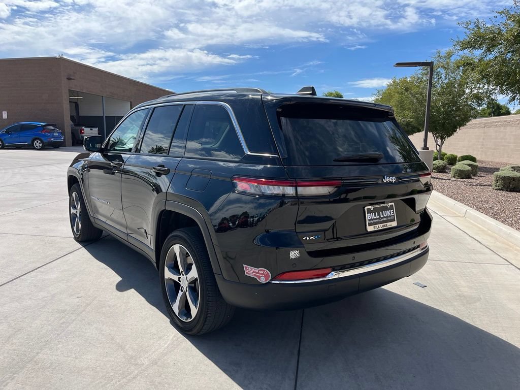 Used 2023 Jeep Grand Cherokee 4WD 4xe w/ Luxury Tech Group II image 7