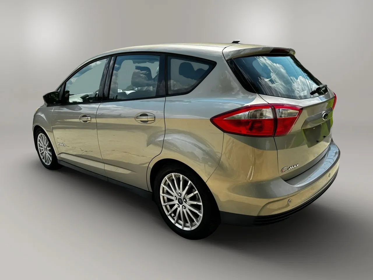 Used 2015 Ford C-MAX SE w/ Equipment Group 203A FWD image 9