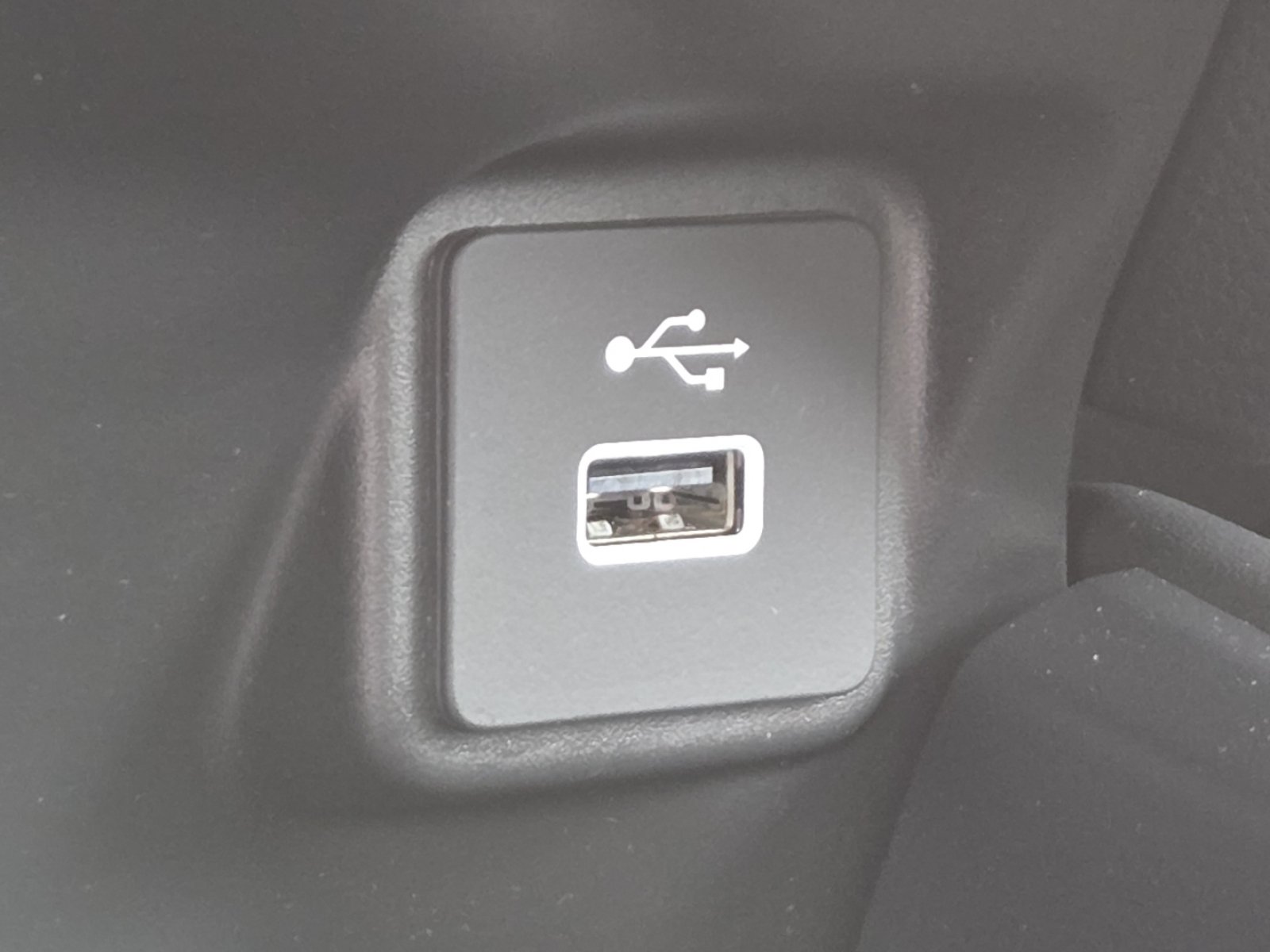 Used 2024 Honda HR-V EX-L image 8
