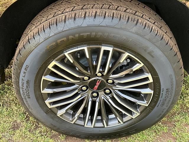 New 2026 GMC Yukon Elevation w/ Elevation Premium Package AWD/4WD image 16