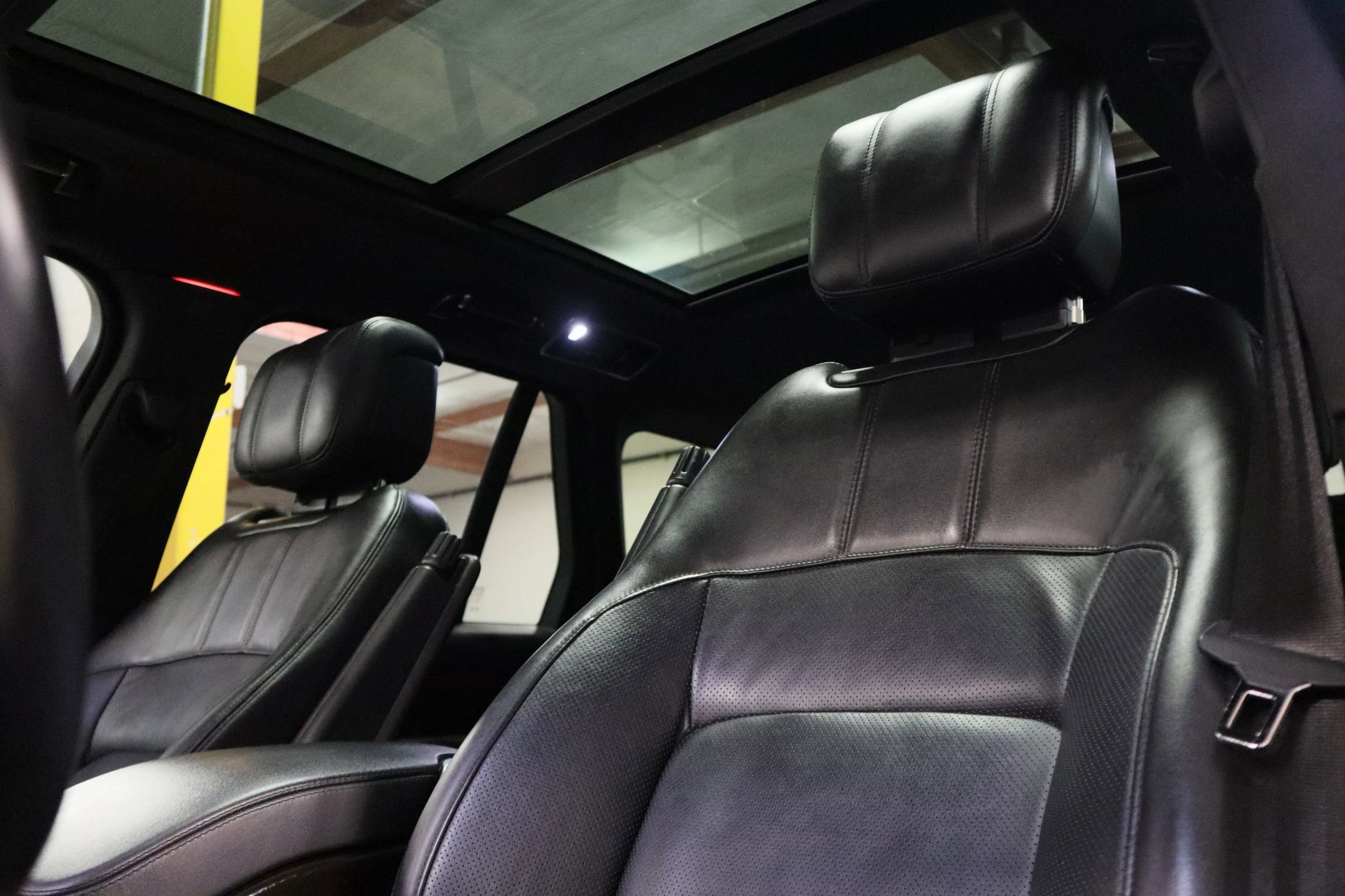 Used 2022 Land Rover Range Rover Westminster Edition image 20