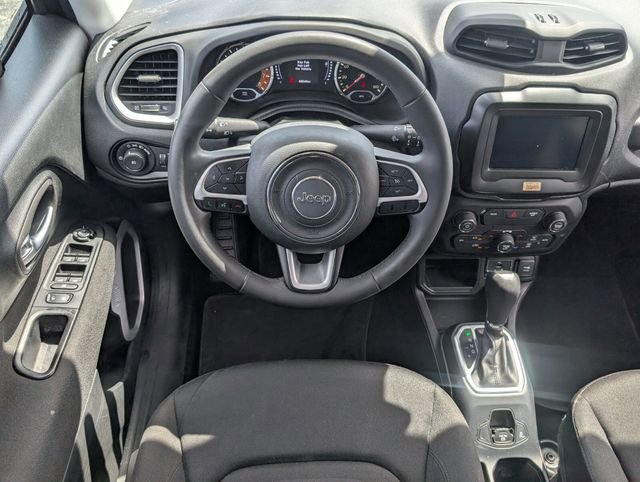 Used 2019 Jeep Renegade Latitude FWD image 11