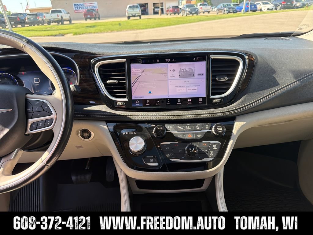 Used 2021 Chrysler Pacifica Limited w/ Premium & Safety Sphere Group AWD/4WD image 17