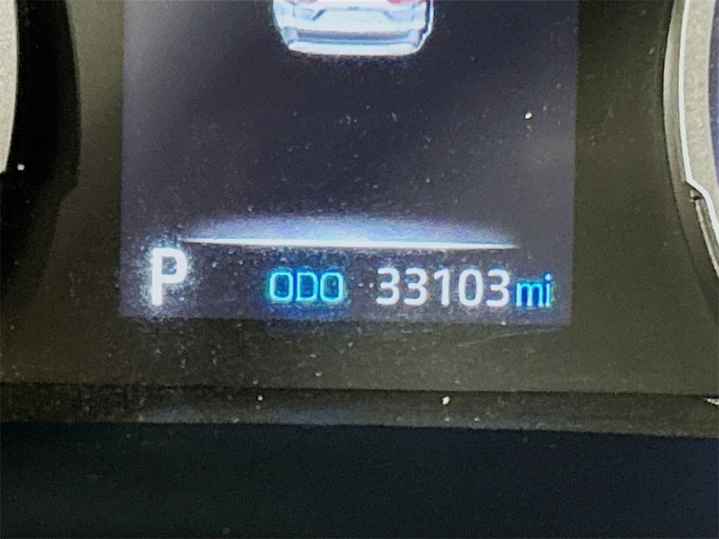 Used 2022 Toyota RAV4 SE image 10