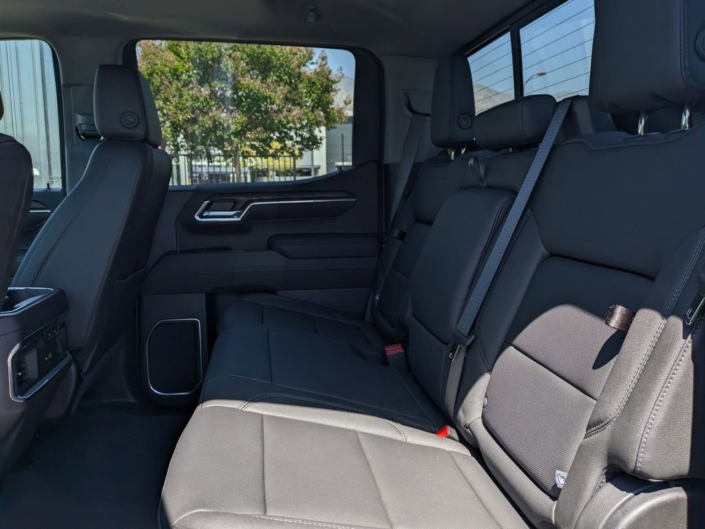 New 2026 GMC Sierra 1500 SLT w/ SLT Premium Plus Package image 18