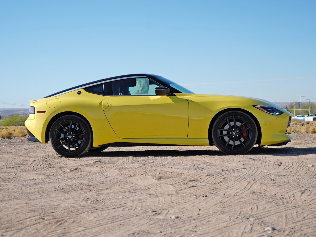 Used 2024 Nissan Z Performance w/ Floor Mat Package image 15