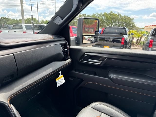 Used 2025 GMC Sierra 2500 AT4 AWD/4WD image 31