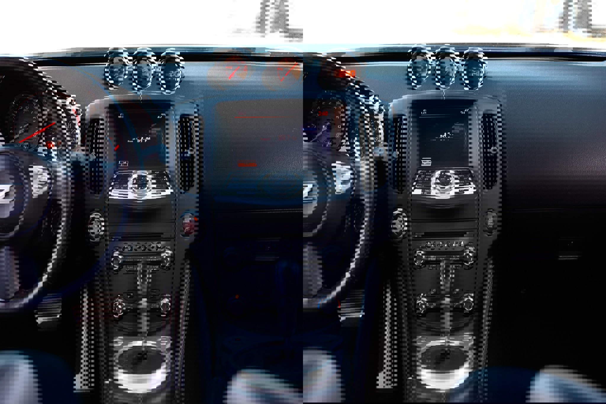 Used 2014 Nissan 370Z Touring w/ Sport Package image 35