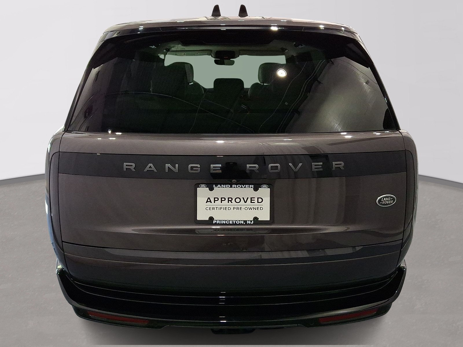 Certified 2023 Land Rover Range Rover Long Wheelbase SE AWD/4WD image 3