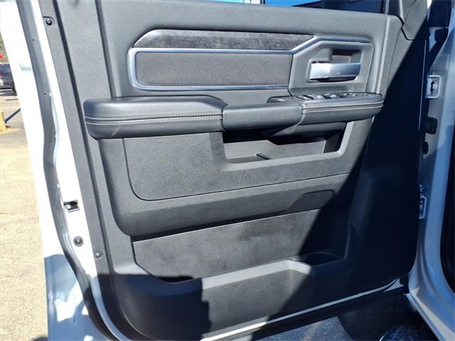 Used 2024 RAM 2500 Big Horn w/ Bed Utility Group image 23