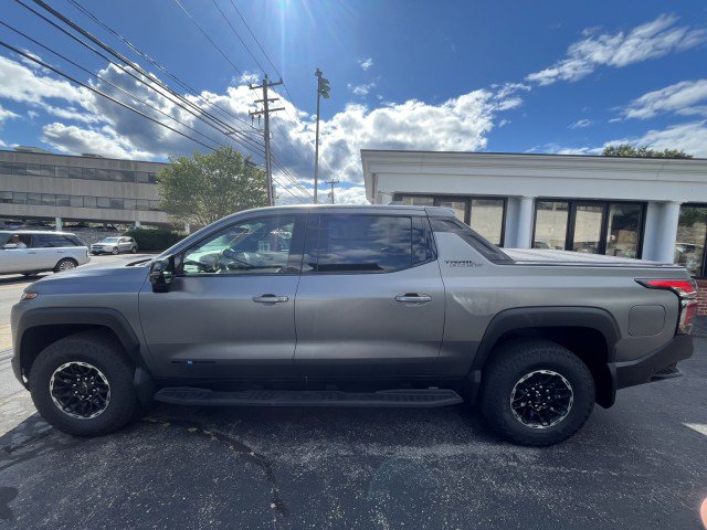 New 2026 Chevrolet Silverado EV Trail Boss image 2