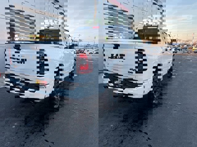 New 2026 RAM 1500 4x4 Crew Cab image 6