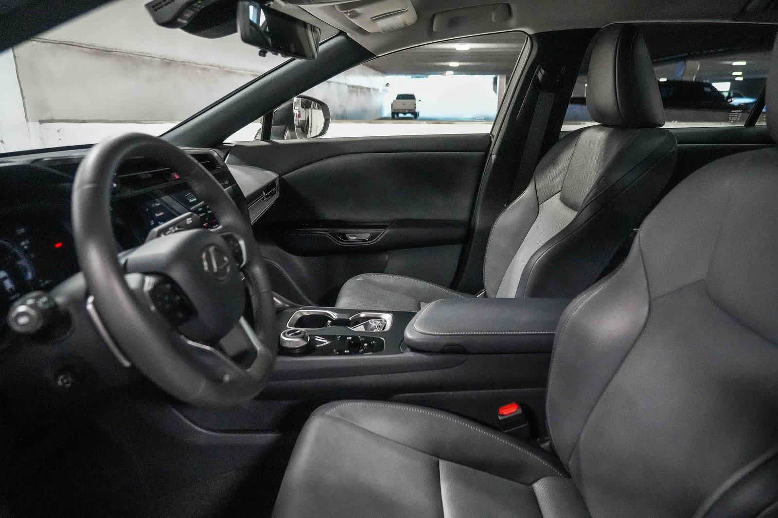 Used 2023 Lexus RZ 450e Premium w/ Technology Package AWD/4WD image 17