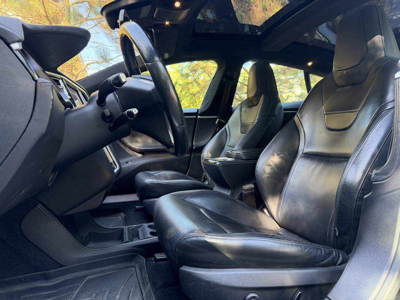 Used 2015 Tesla Model S 85D AWD/4WD image 26