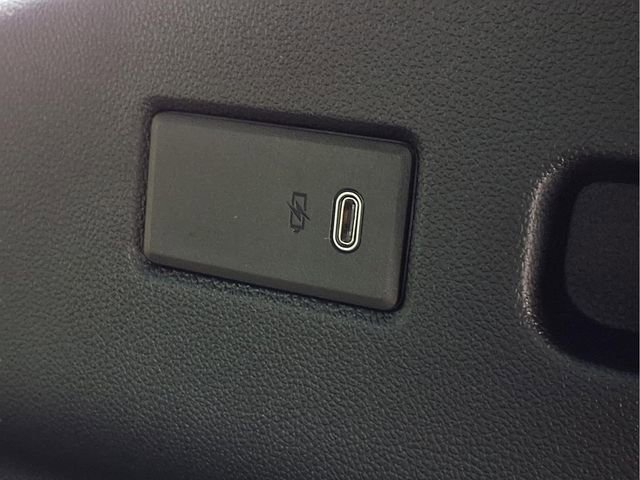 New 2026 GMC Yukon Denali w/ Denali Reserve Package image 24