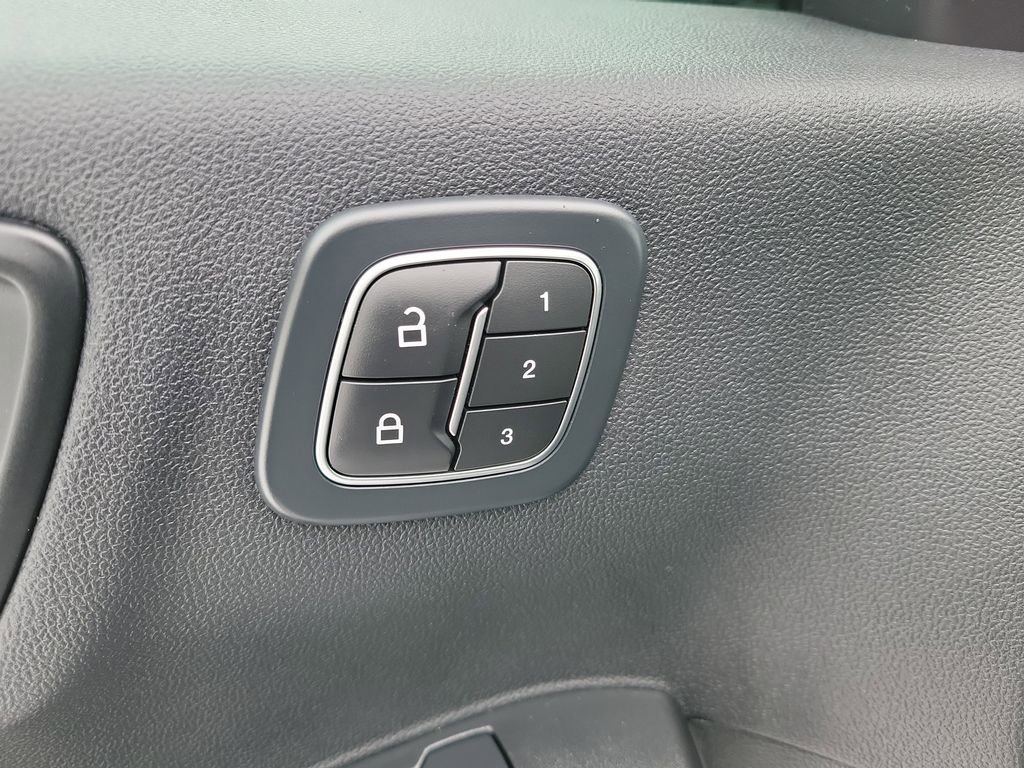 Used 2023 Ford Escape Active w/ Tech Pack #2 AWD/4WD image 11