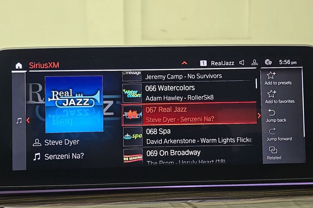 Used 2021 BMW M550i xDrive w/ Executive Package image 17