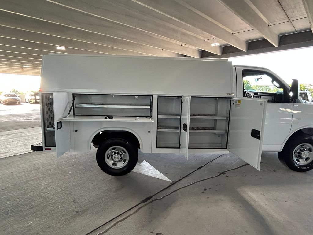 New 2026 Chevrolet Express 3500 w/ Power Convenience Package RWD image 35