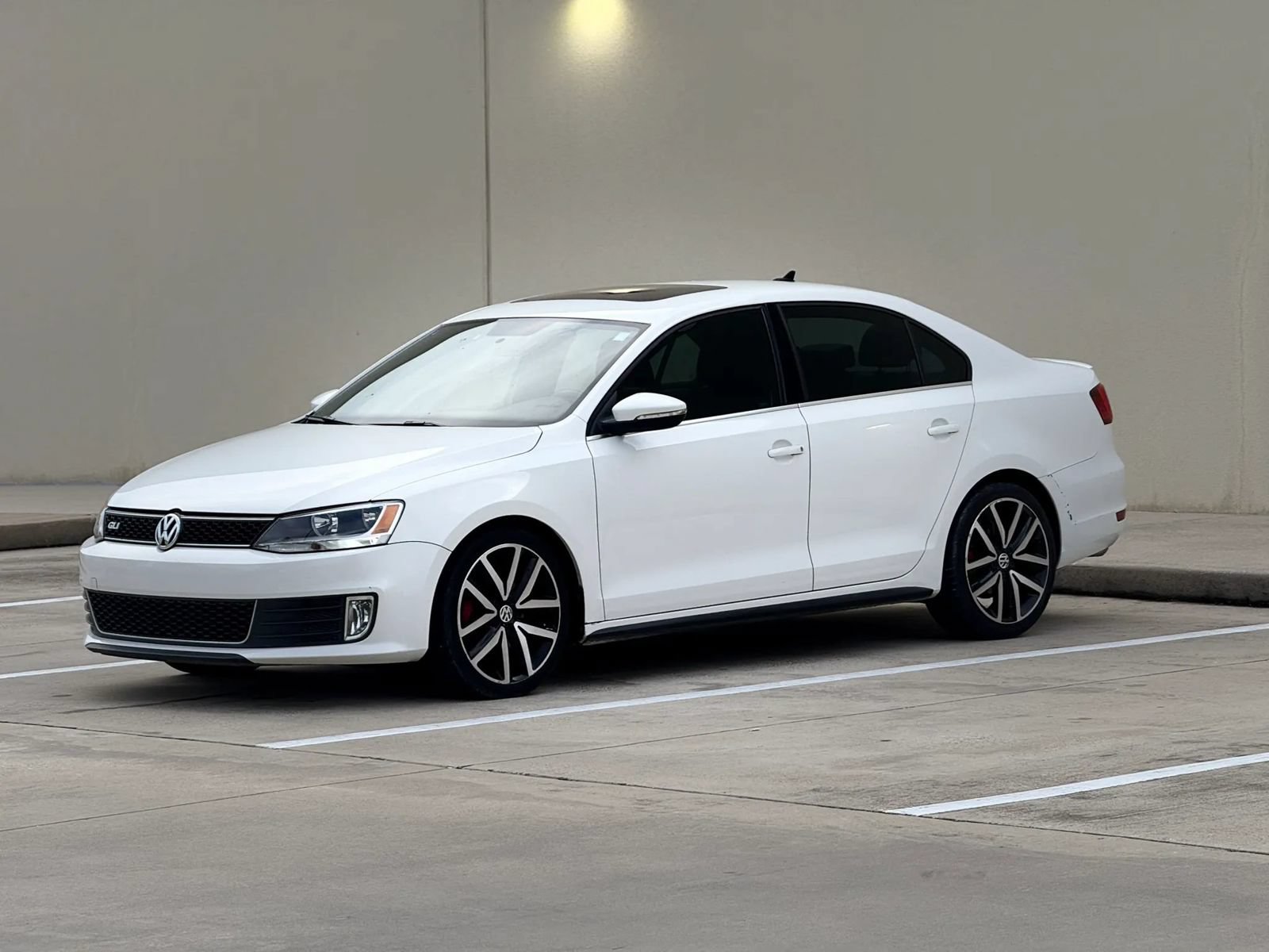 Used 2013 Volkswagen Jetta GLI Autobahn FWD image 3