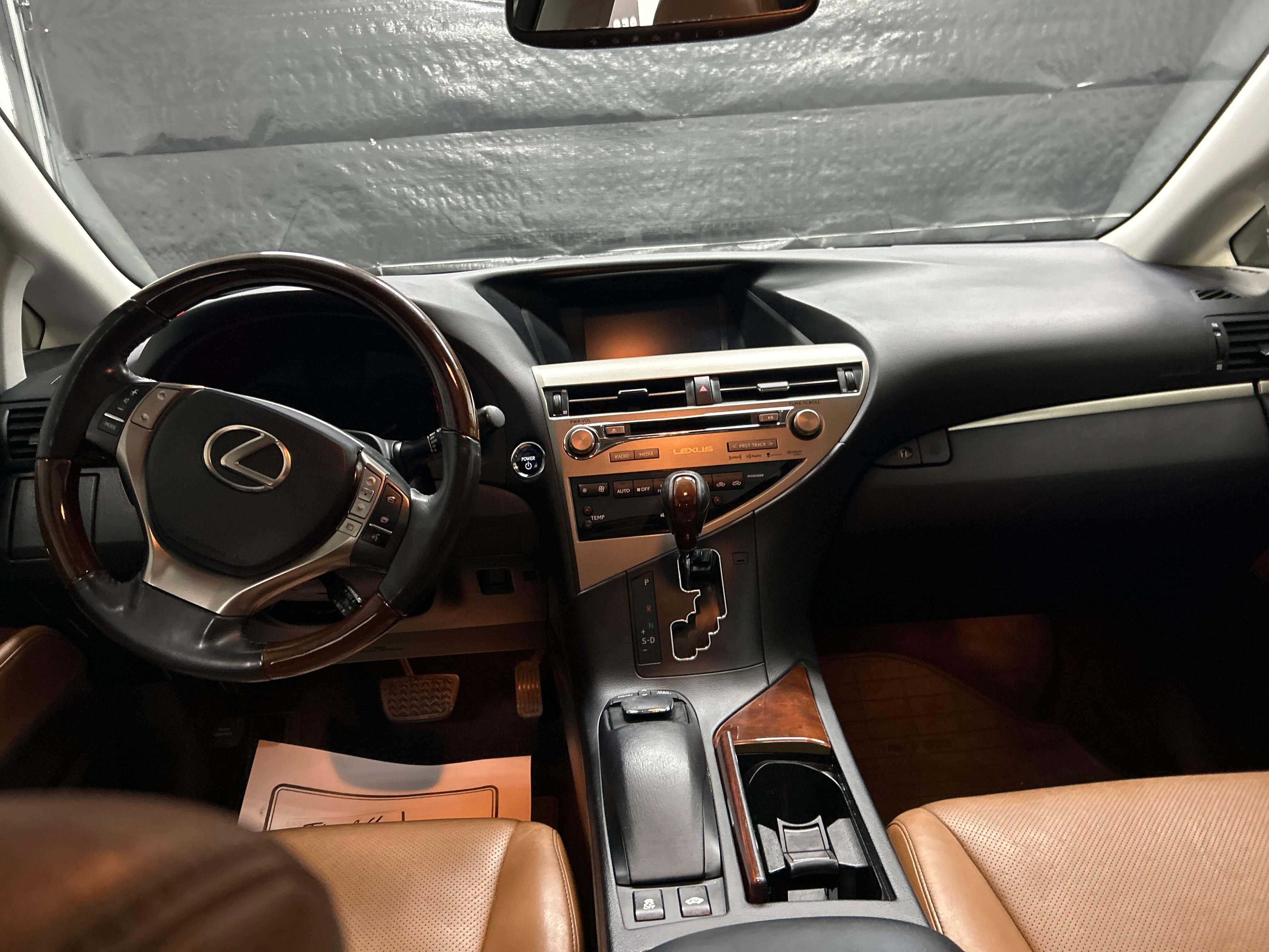 Used 2013 Lexus RX 450h AWD image 12