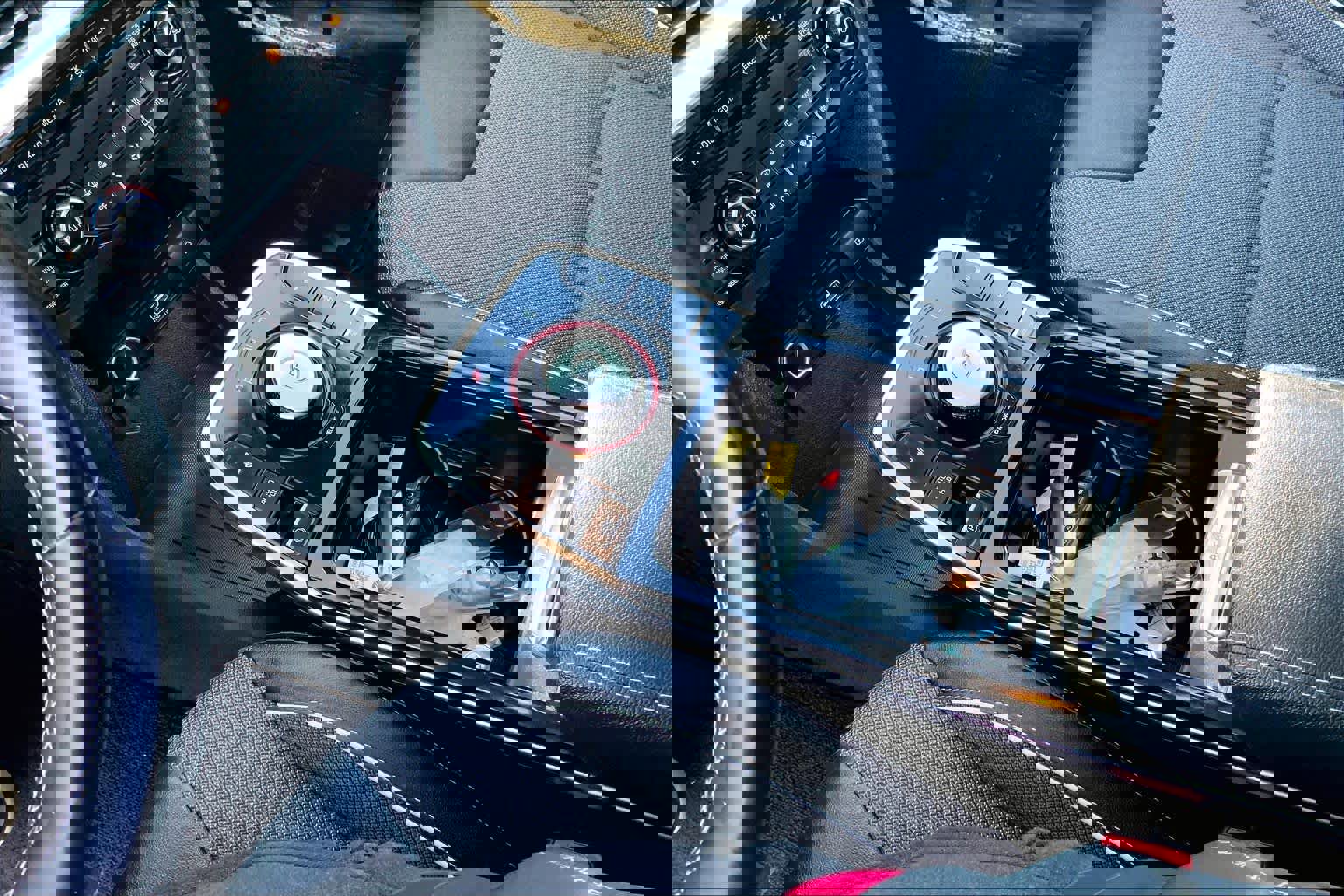 Used 2020 Kia Niro EX w/ Cold Weather Package image 14