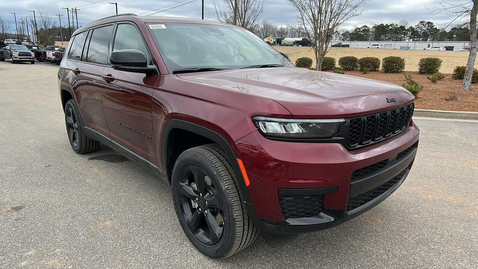 New 2025 Jeep Grand Cherokee L Altitude image 5