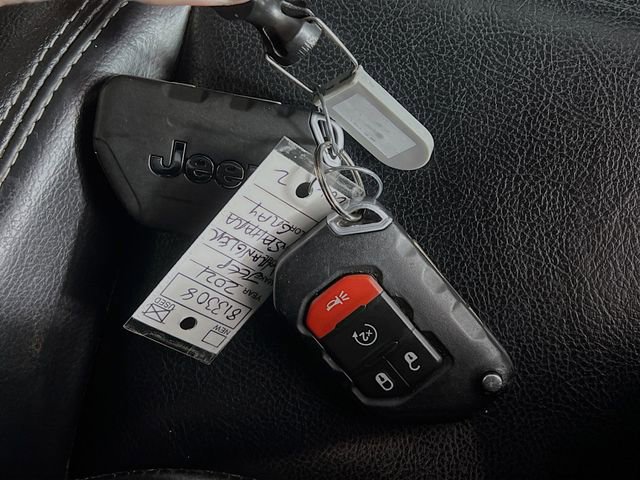 Used 2021 Jeep Wrangler Unlimited Sahara w/ Cold Weather Group image 32