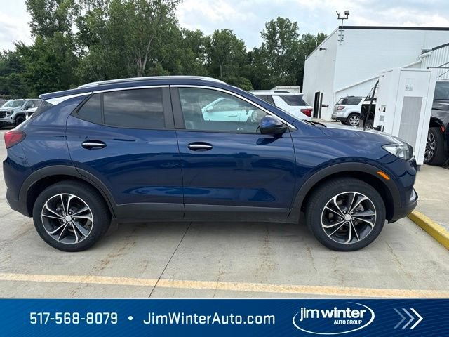 Certified 2023 Buick Encore GX Select AWD/4WD image 5