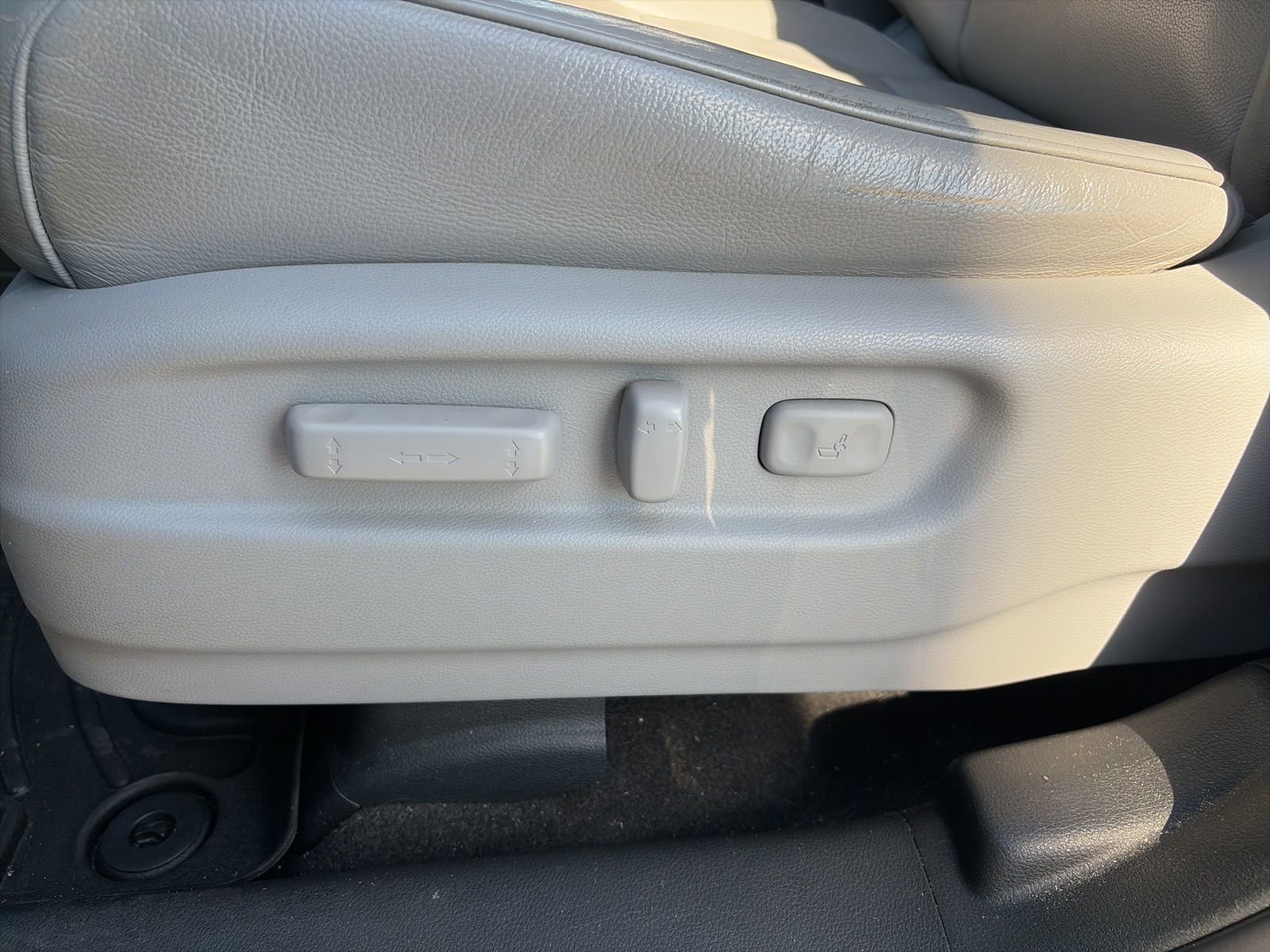 Used 2018 Honda Pilot Touring image 19