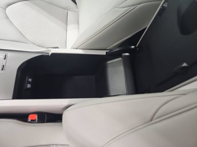 Used 2023 Toyota Camry XLE w/ Cold Weather Package FWD image 26