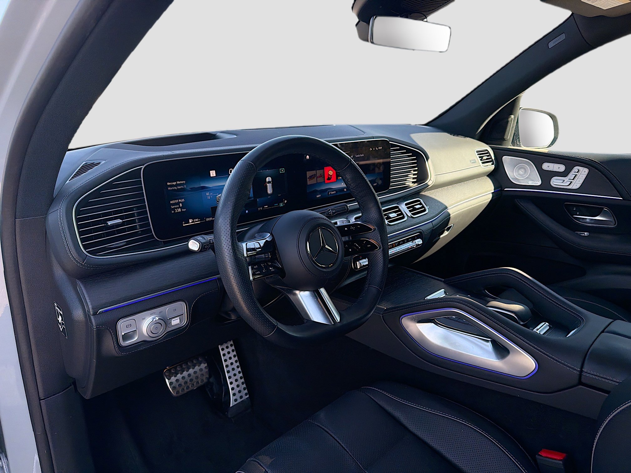 Used 2025 Mercedes-Benz GLS 580 4MATIC image 28