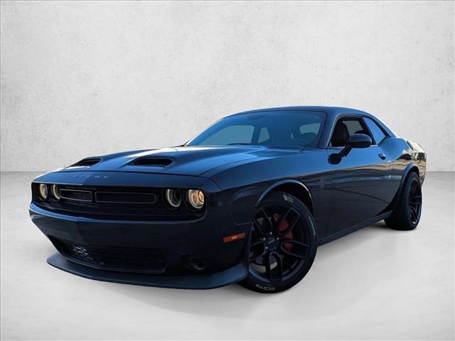 Used 2015 Dodge Challenger SXT Plus video 1