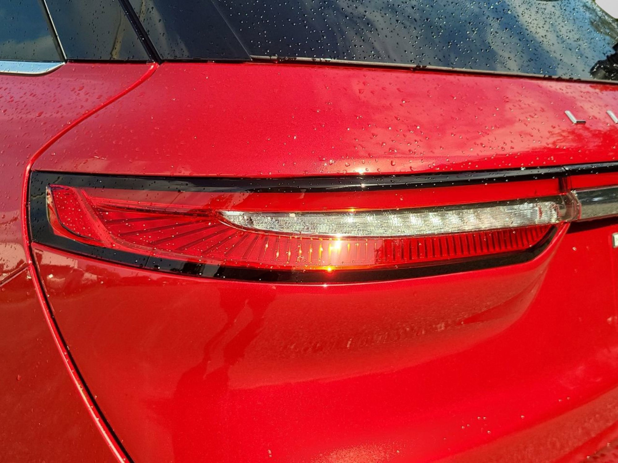 Used 2025 Lincoln Corsair Grand Touring w/ Equipment Group 302A image 6