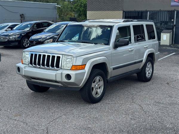 Used 2007 Jeep Commander Sport RWD image 1