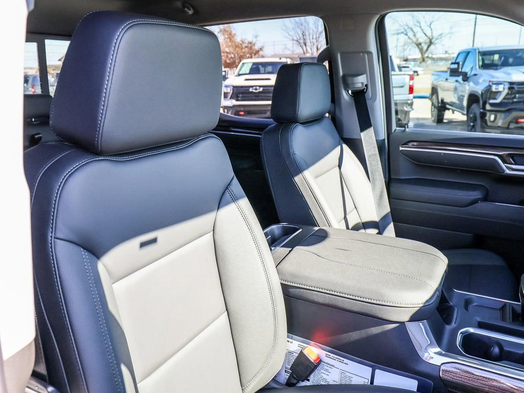 New 2026 Chevrolet Silverado 1500 LT image 18