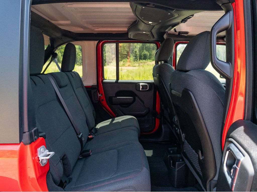 Used 2026 Jeep Wrangler Unlimited Rubicon AWD/4WD image 17