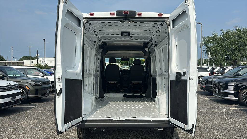 Used 2026 RAM ProMaster 2500 w/ Convenience Group FWD image 35