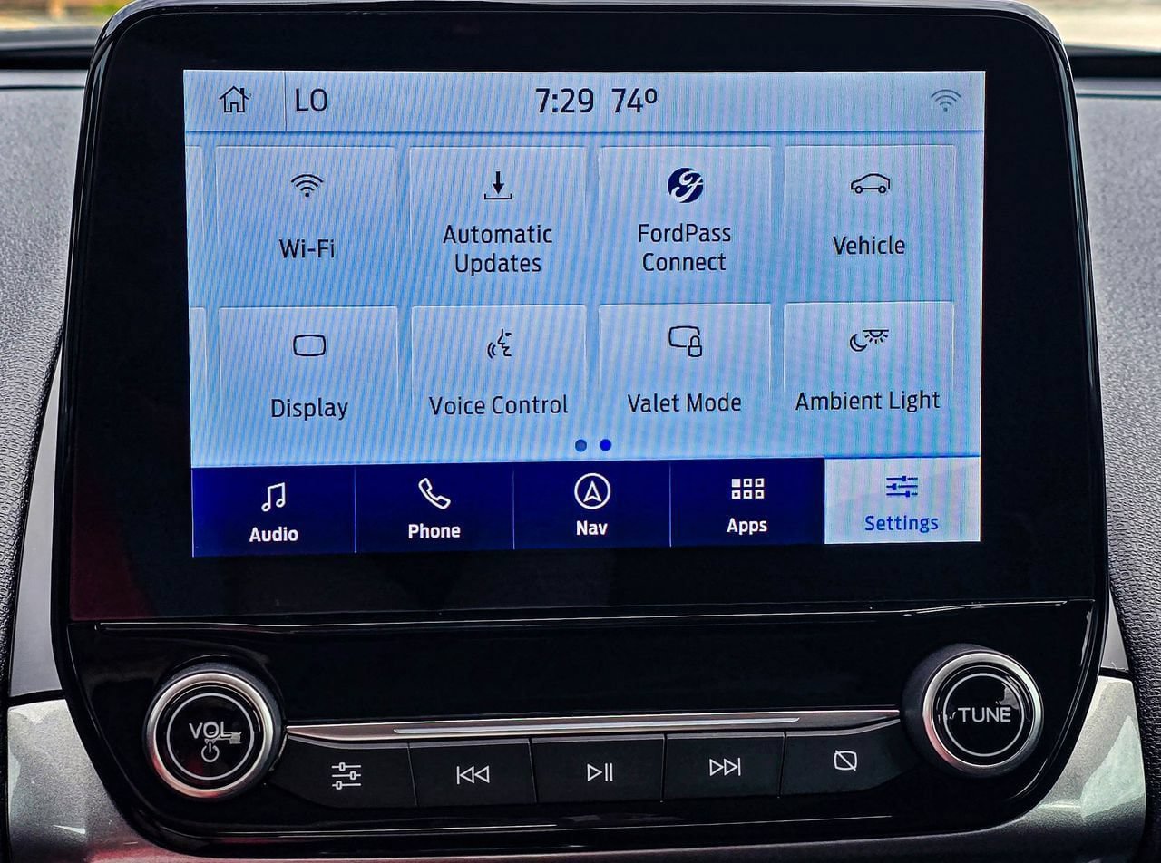 Used 2020 Ford EcoSport SE w/ SE Convenience Package FWD image 18