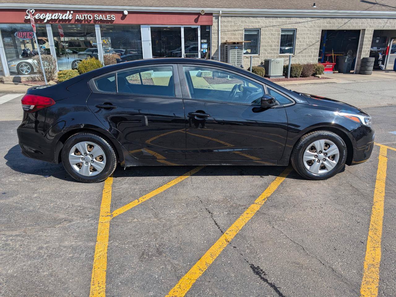 Used 2018 Kia Forte LX FWD image 8