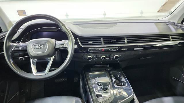 Used 2019 Audi Q7 3.0T Premium Plus AWD/4WD image 25