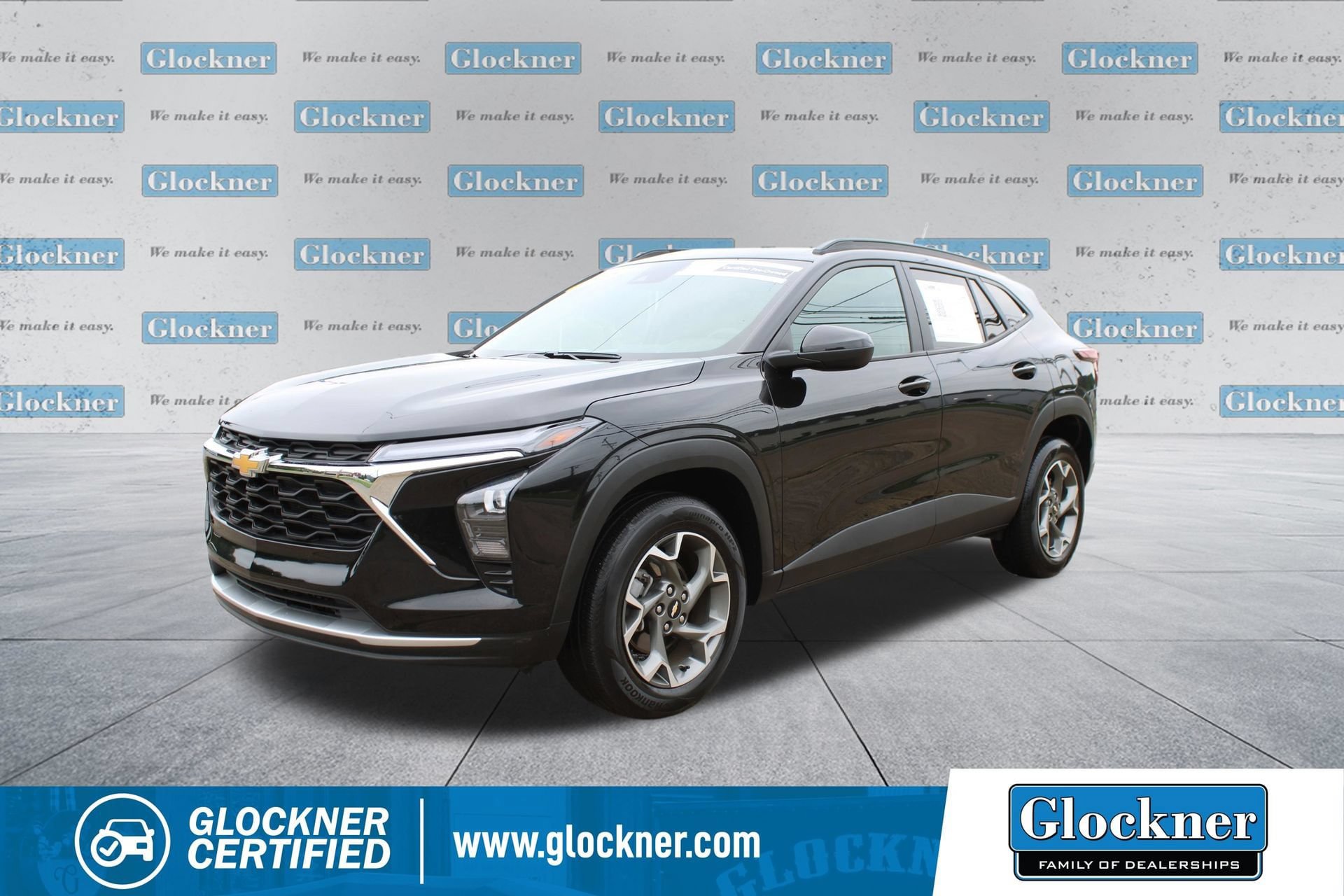 Used 2025 Chevrolet Trax LT FWD image 1