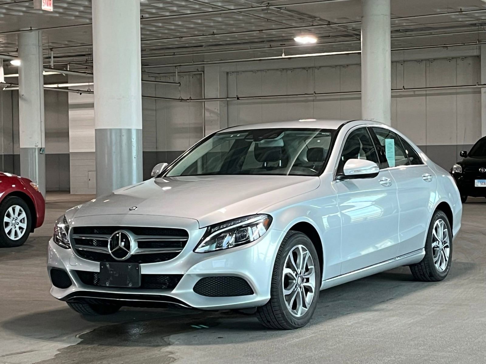 Used 2015 Mercedes-Benz C 300 4MATIC Sedan image 4