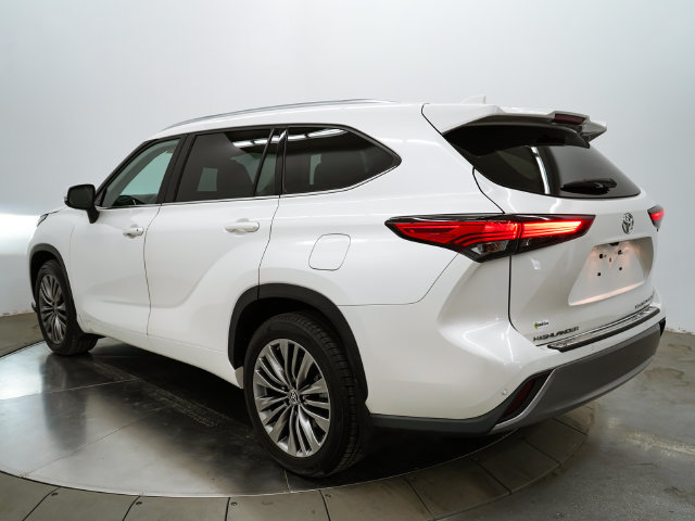 Used 2021 Toyota Highlander Platinum AWD/4WD image 4