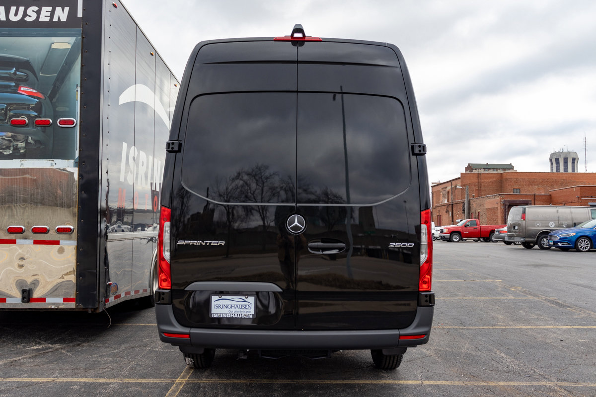 Used 2024 Mercedes-Benz Sprinter 2500 image 6