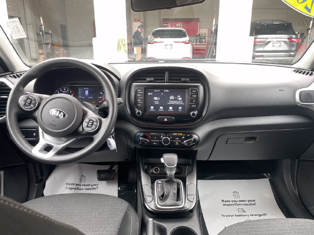 Used 2020 Kia Soul S FWD image 13
