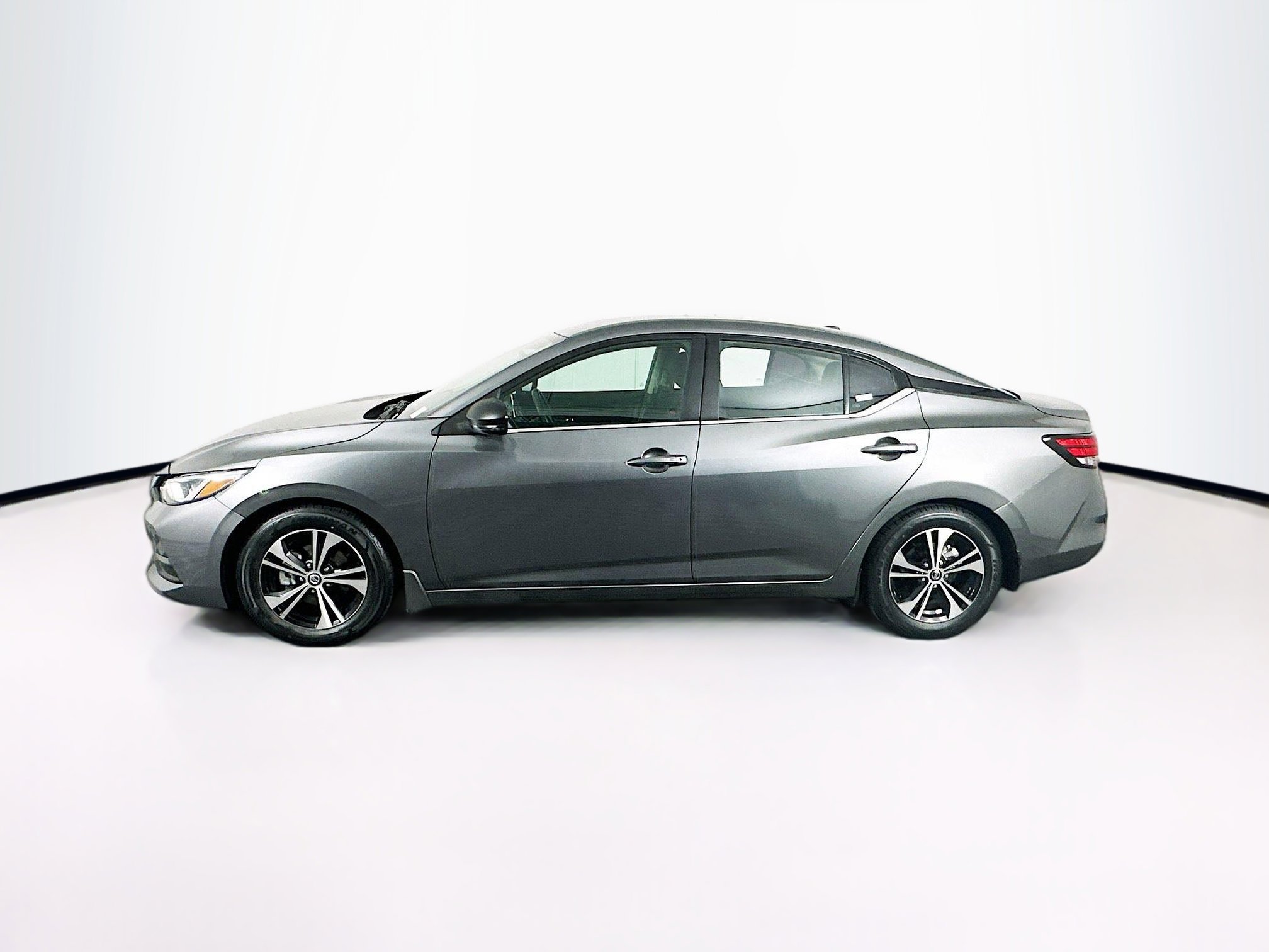 Used 2020 Nissan Sentra SV w/ Electronics Package FWD image 4