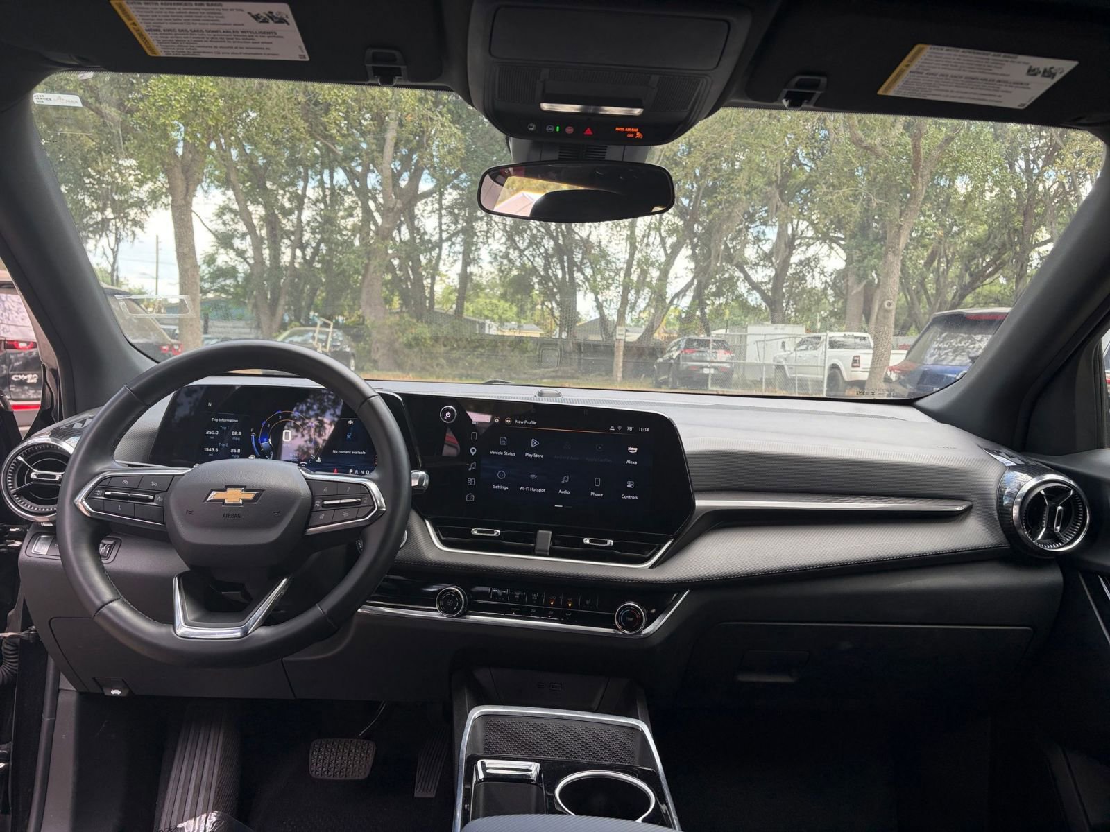 Used 2025 Chevrolet Equinox LT FWD image 32