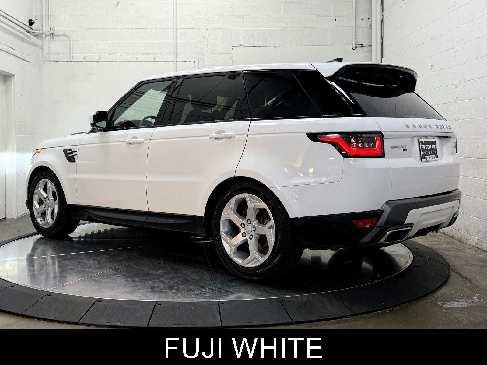 Used 2020 Land Rover Range Rover Sport HSE image 6