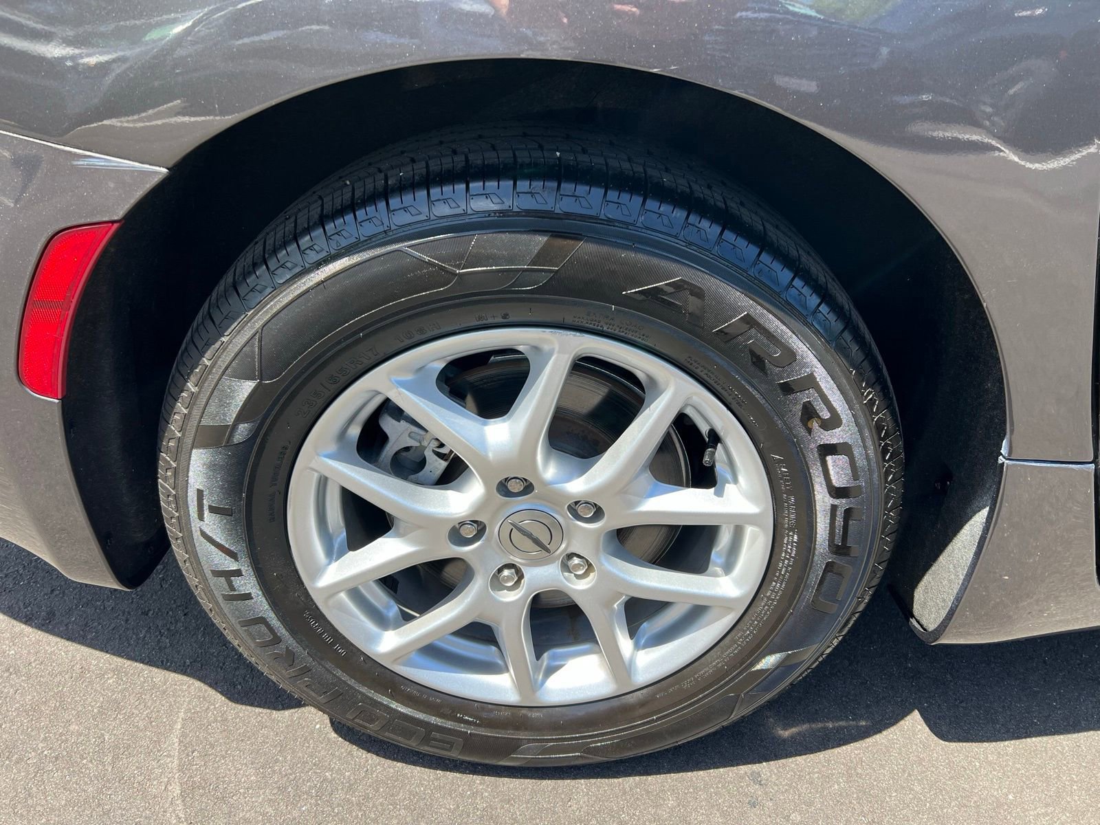 Used 2023 Chrysler Pacifica Touring-L image 12