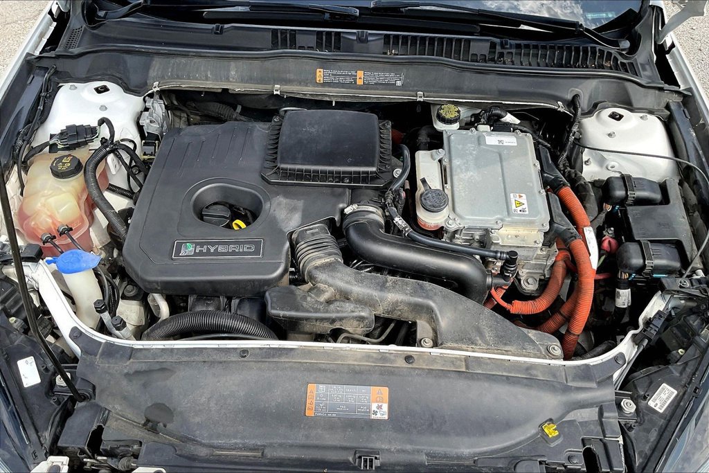 Used 2015 Ford Fusion SE FWD image 29